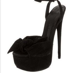 Giuseppe Bow Tie Pumps